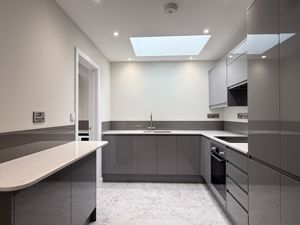 Kitchen- click for photo gallery